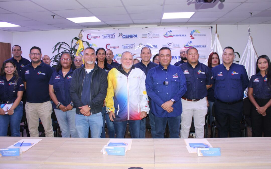 Defensoría del Pueblo, la Escuela Nacional de DDHH y el INSOPESCA capacitan a servidores públicos en DDHH